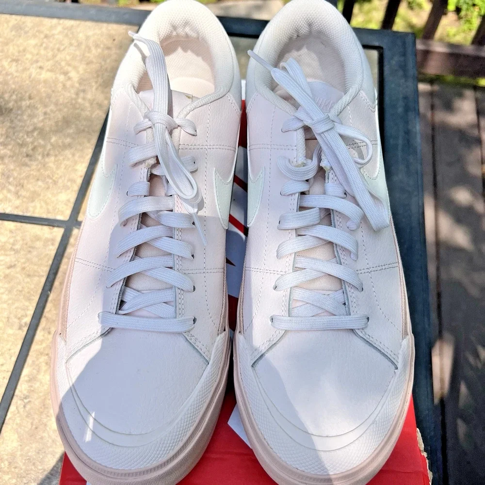 Nike court legacy